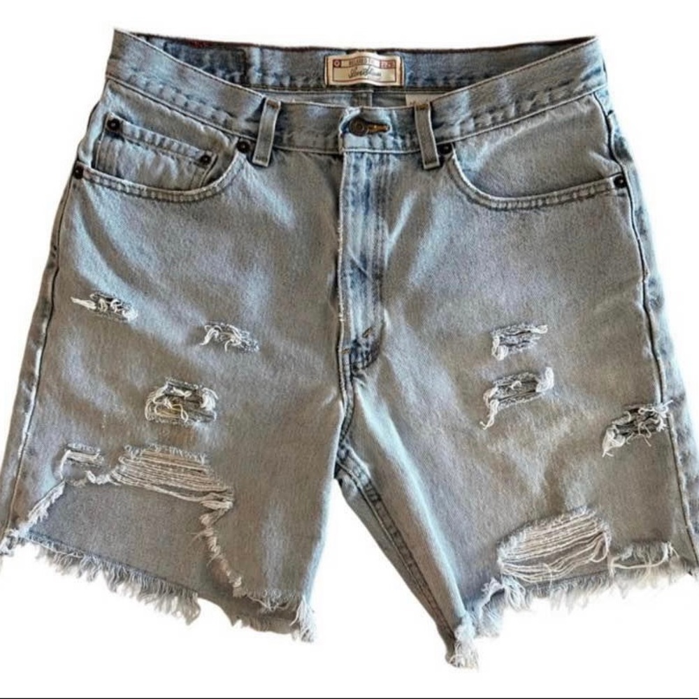 ⭐️PRICE FIRM⭐️ 2005 Levi’s Distressed High Waisted 100%Cotton Shorts